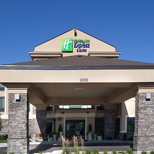 Holiday Inn Express & Suites Logan By Ihg